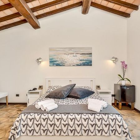 Hotel La Pietra Restaurant Fosdinovo Dış mekan fotoğraf