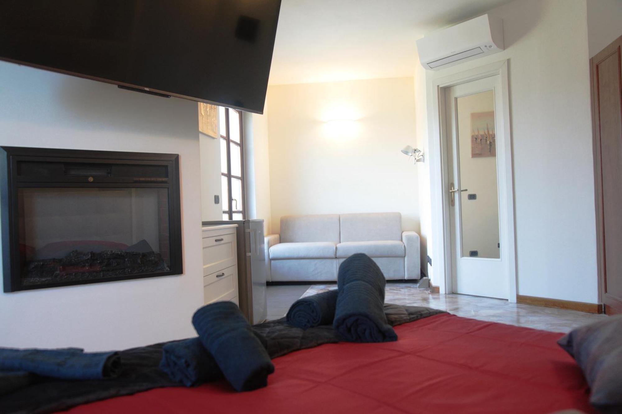 Hotel La Pietra Restaurant Fosdinovo Dış mekan fotoğraf